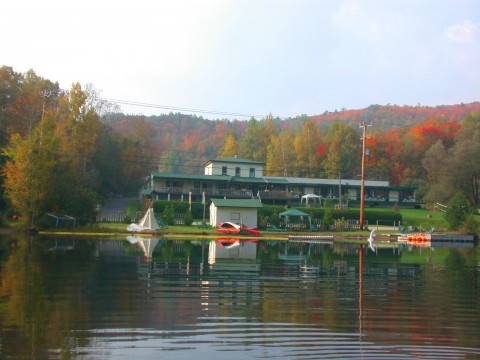Au Bois� du lac