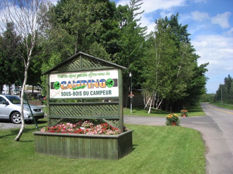 CAMPING AU SOUS-BOIS DU CAMPEUR