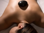 Massage aux pierres chaudes